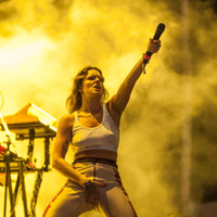 tove lo lollaar5-0vMUBHyH.jpg